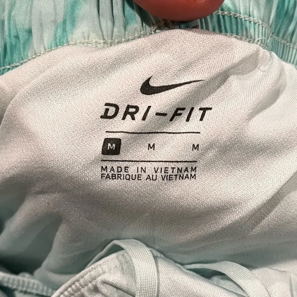 Nike Dri-Fit Tempo Printed Running Shorts Elastic Waist Lined Turquoise Medium